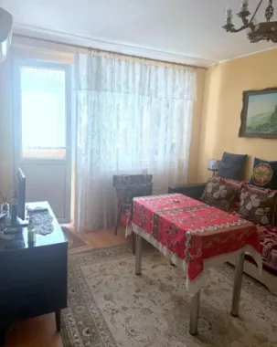 De vanzare apartament 2 camere, Mazepa 1, 64.000 Euro