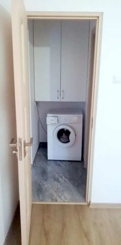 De inchiriat apartament 2 camere nemobilat, Micro 16, 1400 lei