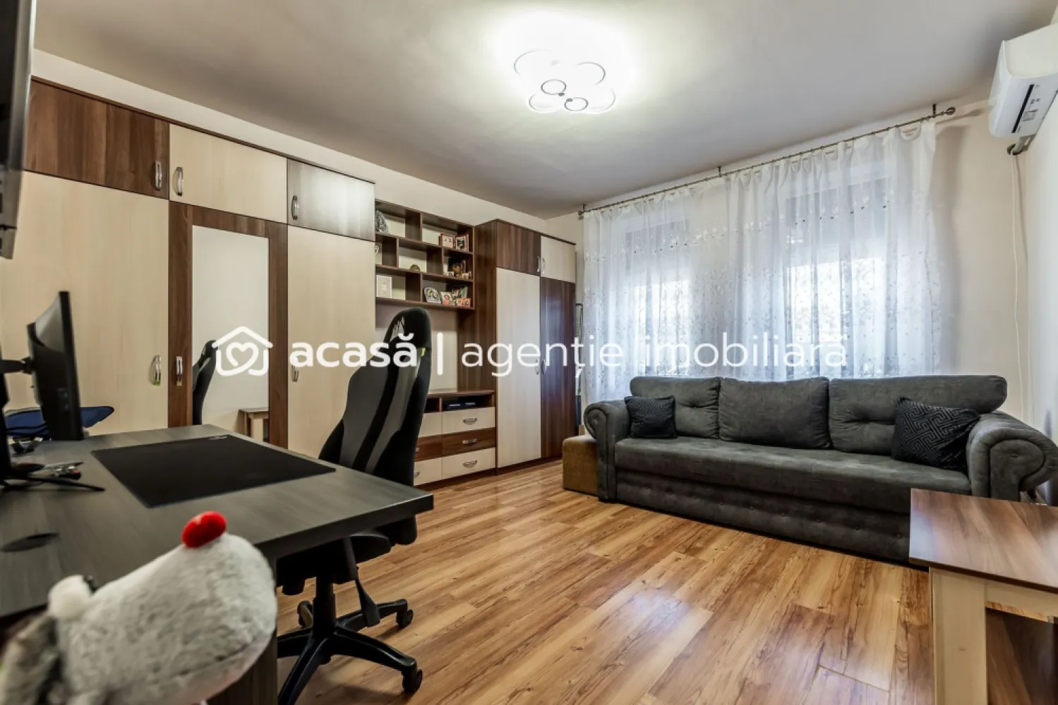 Apartament 2 camere in Parneava