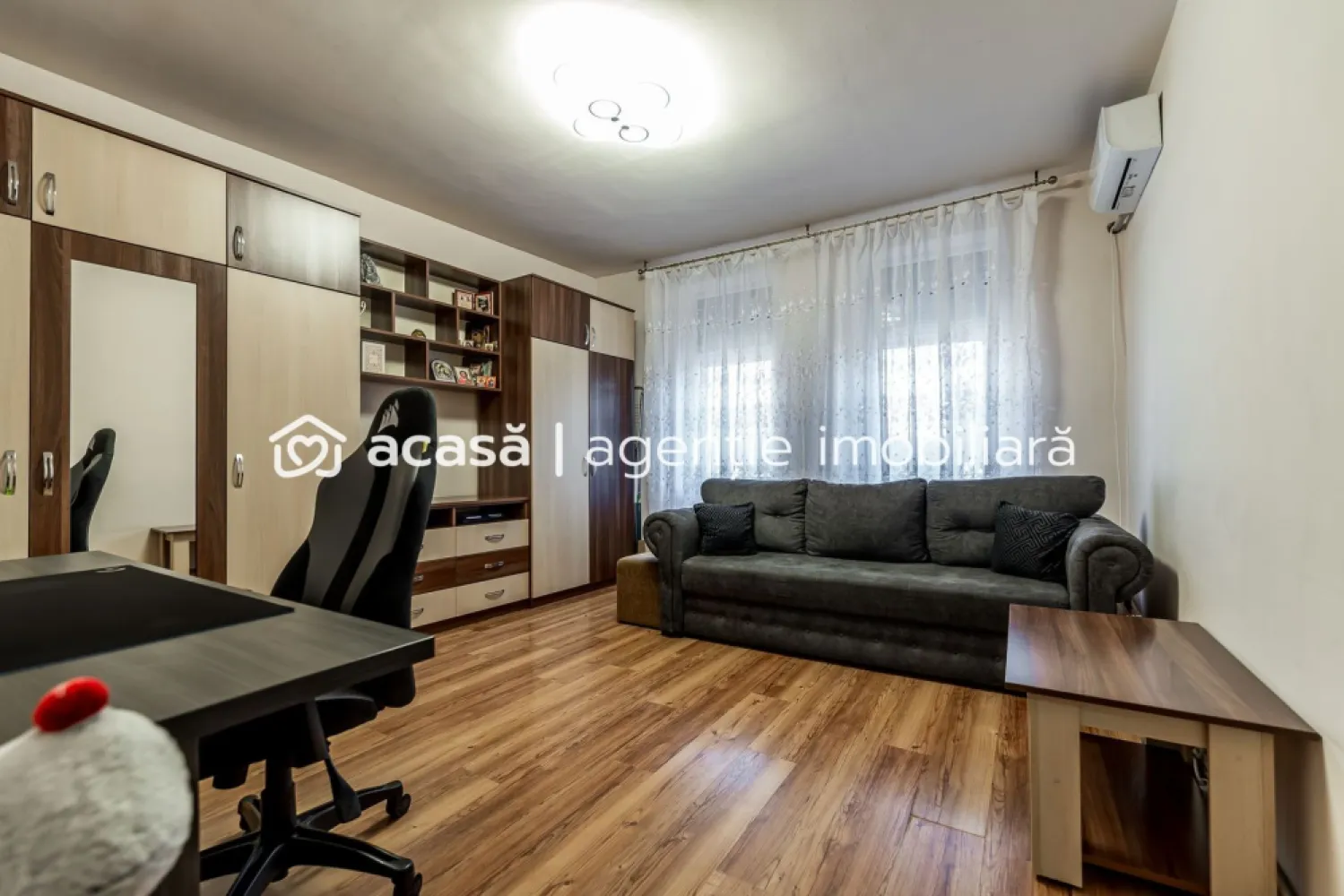 Apartament 2 camere in Parneava