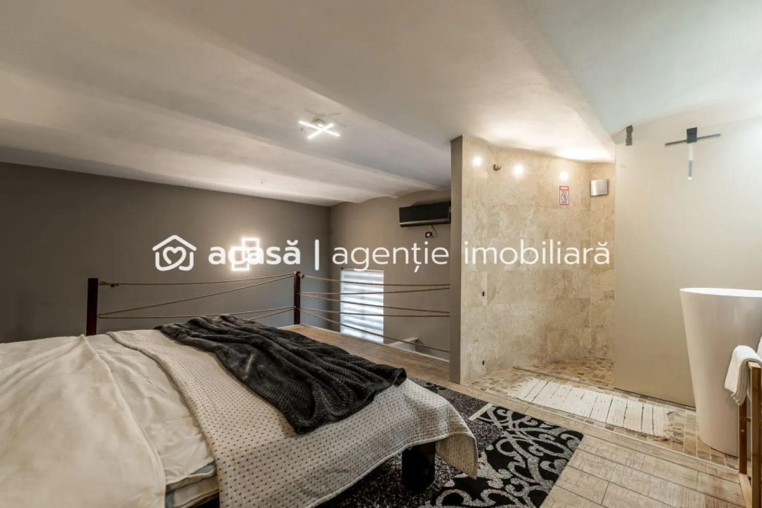 Apartament tip Loft ultracentral | parter | 90 mp | pe 2 niveluri