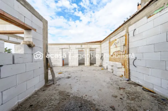 PRET NOU! Casa + Teren 1144 mp - Zimandu Nou, Arad - COMISION 0%