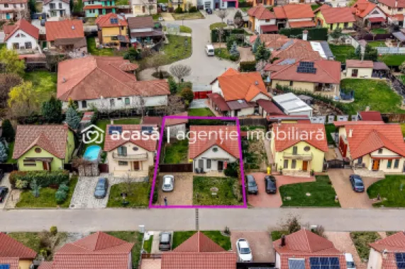 Casă 2 dormitoare în Westfield | 387 mp teren | P+M | curte + anexe