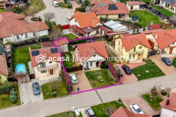 Casă 2 dormitoare în Westfield | 387 mp teren | P+M | curte + anexe