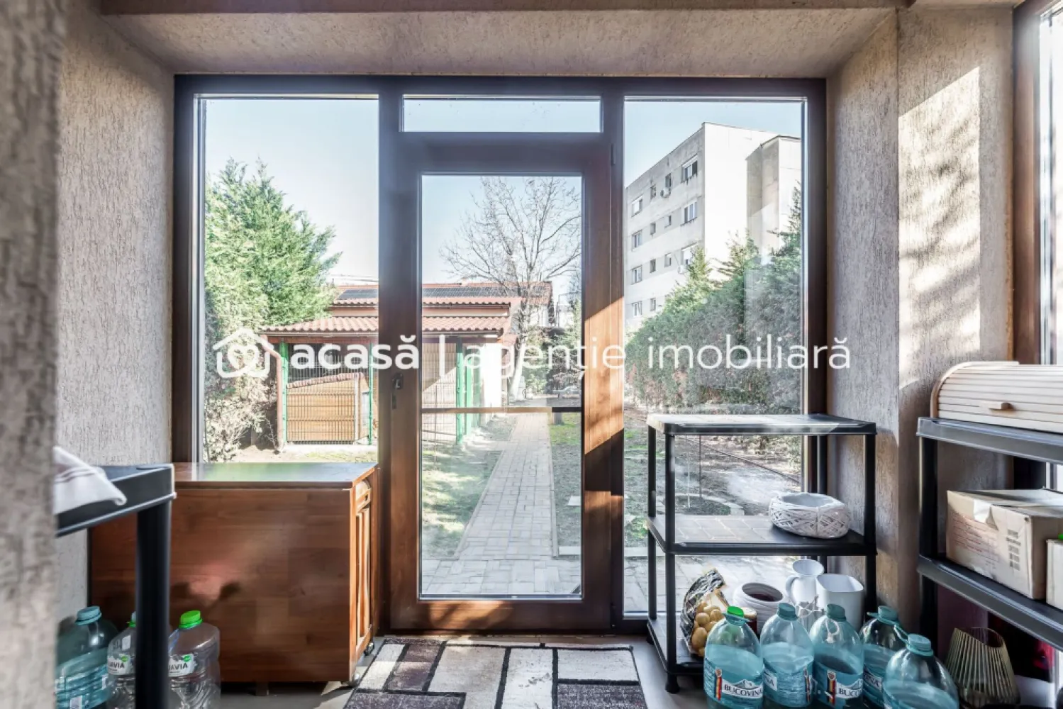 Casă SMART cu 5 camere, teren 720 mp, fotovoltaice 13 kW, Araduil Nou