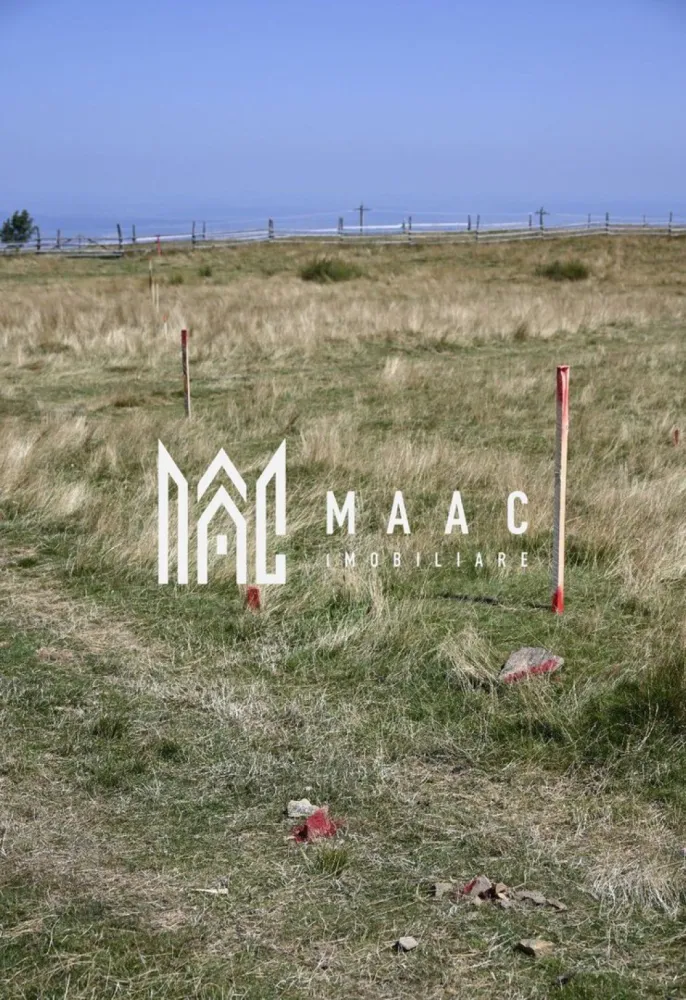 Teren intravilan | 152mp MP | Pretabil investitie | Paltinis - MAAC Imobiliare va prezinta un teren pentru investiție sau construcție în Paltinis.

Teren intravilan 1.520 mp

Localizare: Situat în Paltinis, pe partea dreaptă a drumului spre Paltinis, cu acces facil și drum bine întreținut.

Terenul oferă o suprafață de 1520 mp, plană și intabulată.

Pretabil pentru proiectarea și construirea viitoarelor structuri.

Panorama deosebită: Priveliște spre munți, cu expunere solară pe tot parcursul zilei.

Acces: Drumul de acces facil și prezența altor construcții în zonă contribuie la un cadru comunitar stabil și bine dezvoltat.

Pentru mai multe detalii, precizati telefonic ca ati vazut anuntul cu ID: CP1909716.