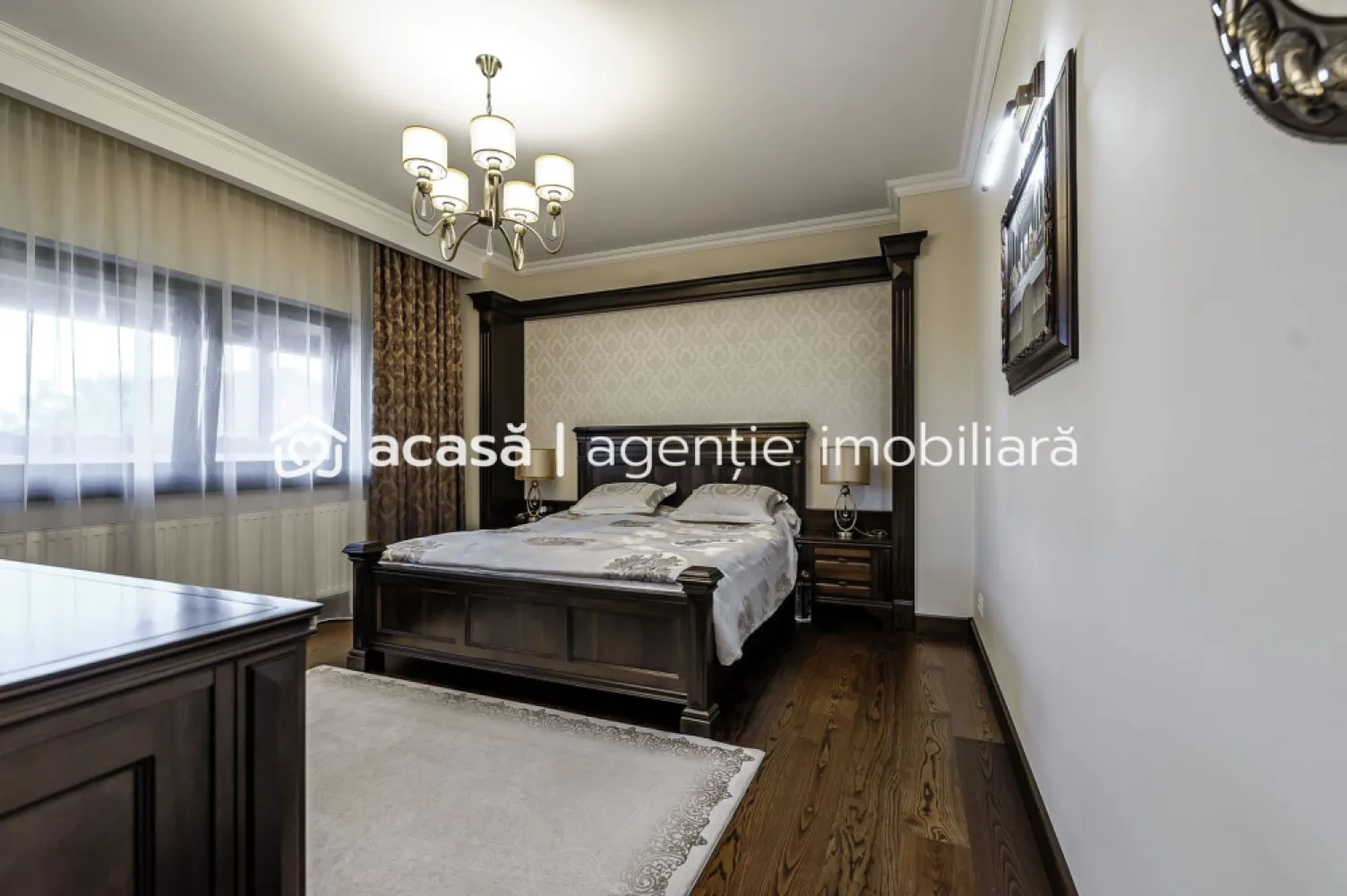 PRET NOU!!! Vilă de Lux în Grădiște