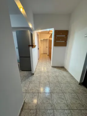 Închiriez apartament 3 camere, renovat, zona Lidl Exercițiu