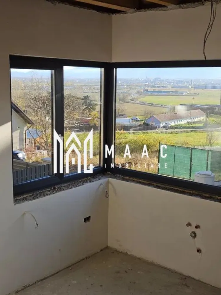 Casa individuala | 120 MPU | Sura Mare - MAAC Imobiliare vă propune spre vânzare o casă modernă, desfășurată pe un singur nivel, situată în zona Colina – Șura Mare, la mai puțin de 4 km de Sibiu, într-un cartier nou, aerisit și liniștit – alegerea ideală pentru familiile care își doresc confort, intimitate și acces rapid către oraș. Detalii proprietate: Suprafață utilă: 120 mp Terasă generoasă, perfectă pentru momente de relaxare în aer liber Curte cu zonă de barbeque Loc de parcare amenajat in fata casei Compartimentare eficientă și luminoasă: Living spațios și luminos, cu ferestre mari și acces direct către terasă Bucătărie generoasă, cu geamuri ample și priveliște deschisă 3 dormitoare confortabile, ideale pentru familie sau birou 3 băi 2 dressinguri Cameră tehnică practică Avantaje și locație: Zonă rezidențială aerisită, cu intimitate și liniște Acces rapid către oraș – doar câteva minute până în Sibiu În apropiere de stație de autobuz, centre comerciale precum Jumbo și Hornbach, restaurante, școli, grădinițe și farmacii Această proprietate oferă echilibrul perfect între confort modern, spațiu generos și liniștea unei zone rezidențiale sigure — un cămin primitor, pregătit să devină „acasă”. Pentru mai multe detalii sau pentru a programa o vizionare, va rugam specificati ID:CP2826665 }}