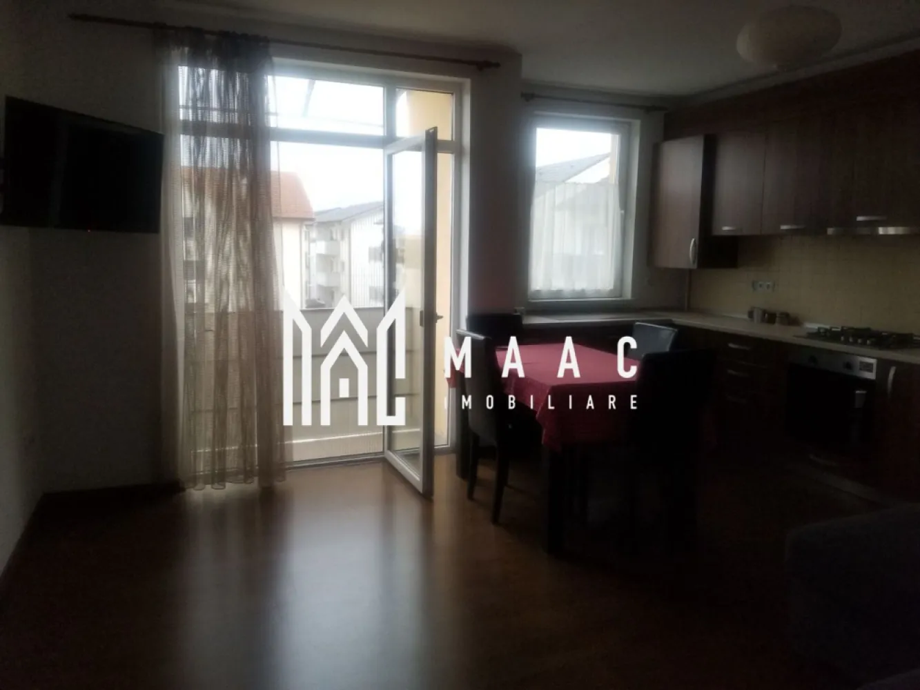 Apartament 3 Camere | 59 MP | Decomandat | 2 Balcoane | Imobil Tip Vilă