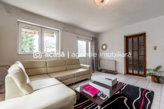 Casă 5 camere Aradul Nou Zona Tabacovici. Teren 360 mp și garaj