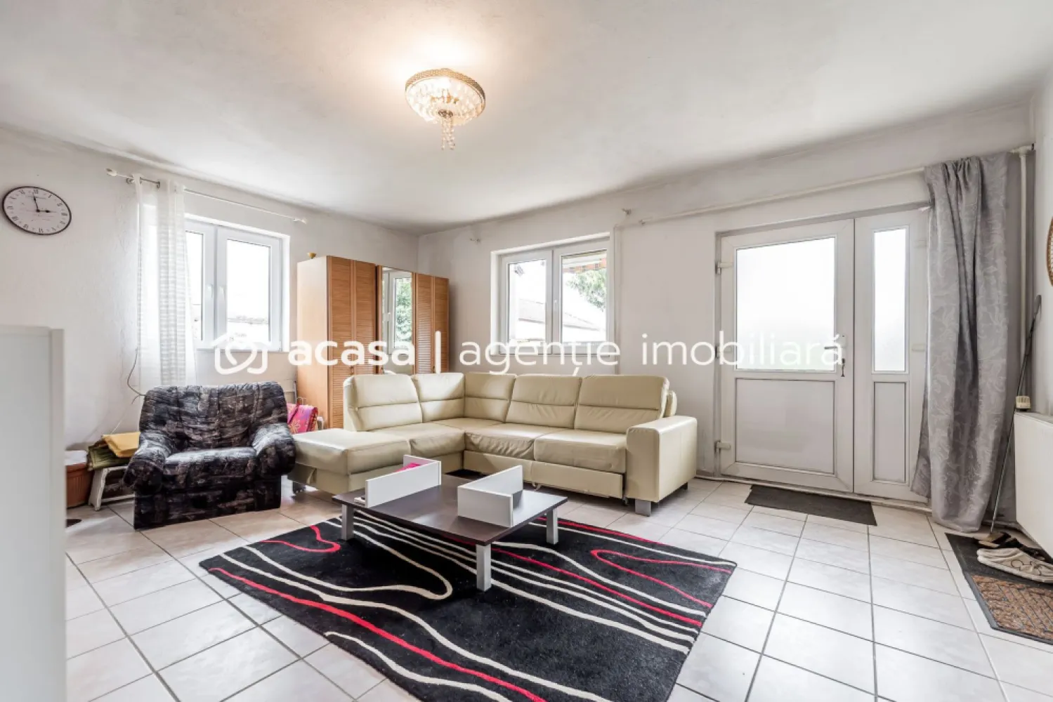 Casă 5 camere Aradul Nou Zona Tabacovici. Teren 360 mp și garaj