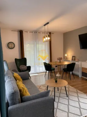 2 camere open space, Modern, Parcare, Zona Lombului, Dambul Rotund