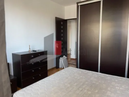 3 camere vizavi de parcul Plumbuita