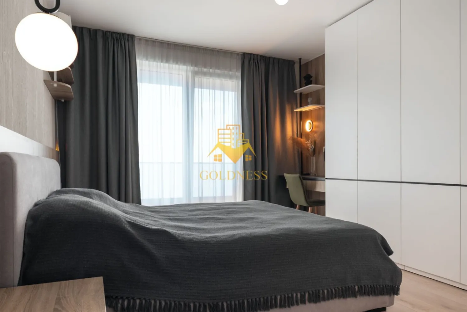 2 camere decomandate, Premium, Parcare, Revo Sigma, Augustin Presecanu - GOLDNESS Imobiliare vă propune spre închiriere un apartament cu 2 camere decomandate, complet mobilat și utilat, la etajul 5 într-un imobil de 5 etaje, în Cartierul Andrei Muresanu. Dispune de loc de parcare subterana! Se află în apropierea stațiilor de transport în comun, magazine, restaurante, spații verzi, farmacii, etc. Apartamentul este compartimentat astfel: - dormitor cu pat matrimonial, dressing, noptiere, birou - living cu canapea extensibila, comoda tv, televizor, dressing generos, - bucatarie complet utilată și mobilată, loc de servit masa - baie cu cada, calorifer port prosop și dulap pentru depozitare - terasa de 16 mp, hol cu dulapuri generoase pentru depozitare. Imobilul este dotat cu toate cele necesare- centrală proprie, frigider, aragaz, hotă, mașină de spălat / uscat haine si vase, aer conditionat, etc. Dacă sunteți interesați de acest apartament și doriți să îl vizionați, dar și pentru alte oferte nu ezitați să ne contactați telefonic sau prin e-mail. Vă stăm la dispoziție! Pentru intermediere se percepe un comision de 50% din prețul chiriei! }}