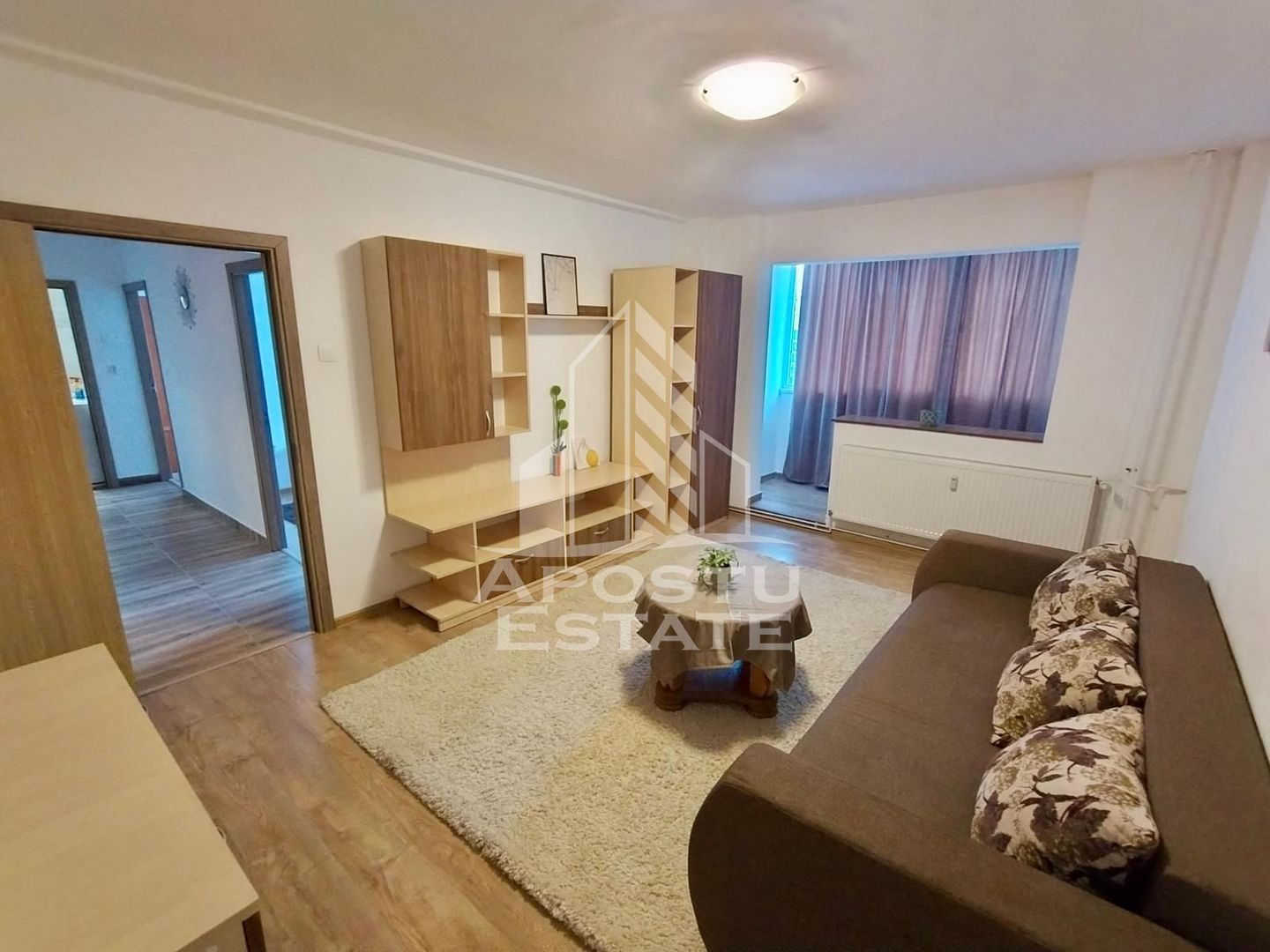 Apartament cu 3 camere , de inchiriat, zona Circumvalatiunii