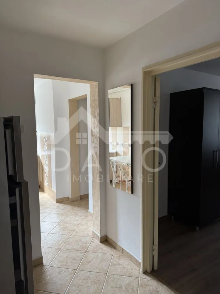 Apartament 2 camere decomandat, zona Aleea Cornisa - 🏡 Apartament 2 camere decomandat – Cornișa | 450 €/lună 🎓 ✨ Cauți un apartament renovat, aproape de UMF, într-o zonă liniștită? Acesta este exact ce îți trebuie! 📍 Locație: Târgu Mureș – Aleea Cornișa 🏢 Etaj: 3 💰 Chirie: 450 €/lună 🛏️ Compartimentare: decomandat 🔑 Compartimentare practică: 🛋️ 2 camere separate 🍽️ Bucătărie 🛁 Baie 🧺 Cămară 🌿 Terasă ✔️ Apartament recent renovat ✔️ Luminos și bine compartimentat ✔️ Zonă liniștită ✔️ Aproape de UMF și Spitalul Județean 💡 Ideal pentru studenți, medici rezidenți sau cupluri 📞 Pentru detalii și vizionări: 0749 535 729 👩‍💼 Coman Maria – Daro Imobiliare 💭 Te gândești să-ți cumperi propriul apartament? Prin Kiwi Finance beneficiezi de: ✔️ analiză GRATUITĂ a eligibilității ✔️ acces la oferte de la peste 12 bănci ✔️ negocierea dobânzii în favoarea ta ✔️ suport complet până la semnare }}