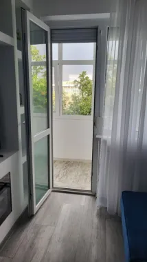 De inchiriat apartament cu 2 camere la Papadie, etaj 3, renovat, 550 E