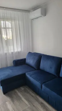 De inchiriat apartament cu 2 camere la Papadie, etaj 3, renovat, 550 E