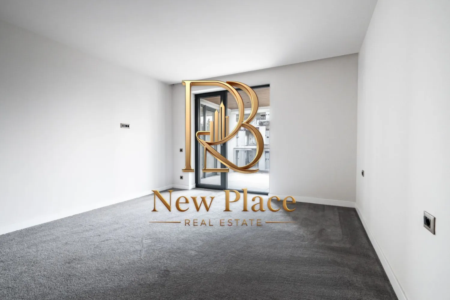 IANCU NICOLAE | PISCINA EXTERIOARA | TERASA 16 MP [+21% TVA] ULTRA LUX - New Place Real Estate Company va propune spre vanzare un apartament spatios si inteligent compartimentat, situat intr un Ansamblu Rezidential din zona de nord a Capitalei, intr-o oaza de liniste, cu aer curat si acces facil catre toate punctele de interes. Situat in zona Erou Iancu Nicolae, Ansamblul este plin de rafinament fiind locul ideal in care vei beneficia de intimitatea necesara de fiecare data cand pasesti acasa si unde vei gasi o comunitate formata din locatari care impartasesc aceleasi valori cu tine.

Ansamblul are o arhitectura moderna, este format din cladiri cu regim de inaltime mica (P+2+3R+4R), fiind este construit pe un lot de 8,000 mp de teren, amprenta constructiei avand doar 3,000 mp, parcarile fiind prevazute doar la subteran, avand curti interioare cu spatii verzi generoase care includ o piscina si loc de joaca pentru copii.

Apartamentul se afla situat la Etajul 3 si are o suprafata utila totala de 100.00 mp, suprafata desfasurata fiind impartita astfel: living cu dining si bucatarie open space cu suprafata de 35.80 mp, dormitor matrimonial cu zona de dressing suprafata de 19.40 mp cu o baie proprie cu suprafata de 3.70 mp, dormitor secundar cu suprafata de 15.20 mp, grup sanitar cu suprafata de 3.40 mp, hol cu suprafata de 6.70 mp si terasa cu suprafata de 15.80 mp.

Sepaprat se poate achizitiona si un loc de parcare situat la subteranul imobilului la pretul de 25,000 Eur+TVA.

Finisajele de top si facilitatile exclusive completeaza calitatea constructiei, oferind un confort sporit rezidentilor ansamblului:
- Piscina exterioara
- Loc de joaca pentru copii
- Spatii pietonale largi si pline de verdeata
- Centrala de imobil
- Video interfon
- Locatie ideala
- Branduri de top atat pentru finisaje cat si pentru materialele de constructie

Pentru mai multe detalii sau pentru a programa o vizionare, nu ezitati sa ne contactati.

Aceasta oferta apartine New Place Real Estate Company.