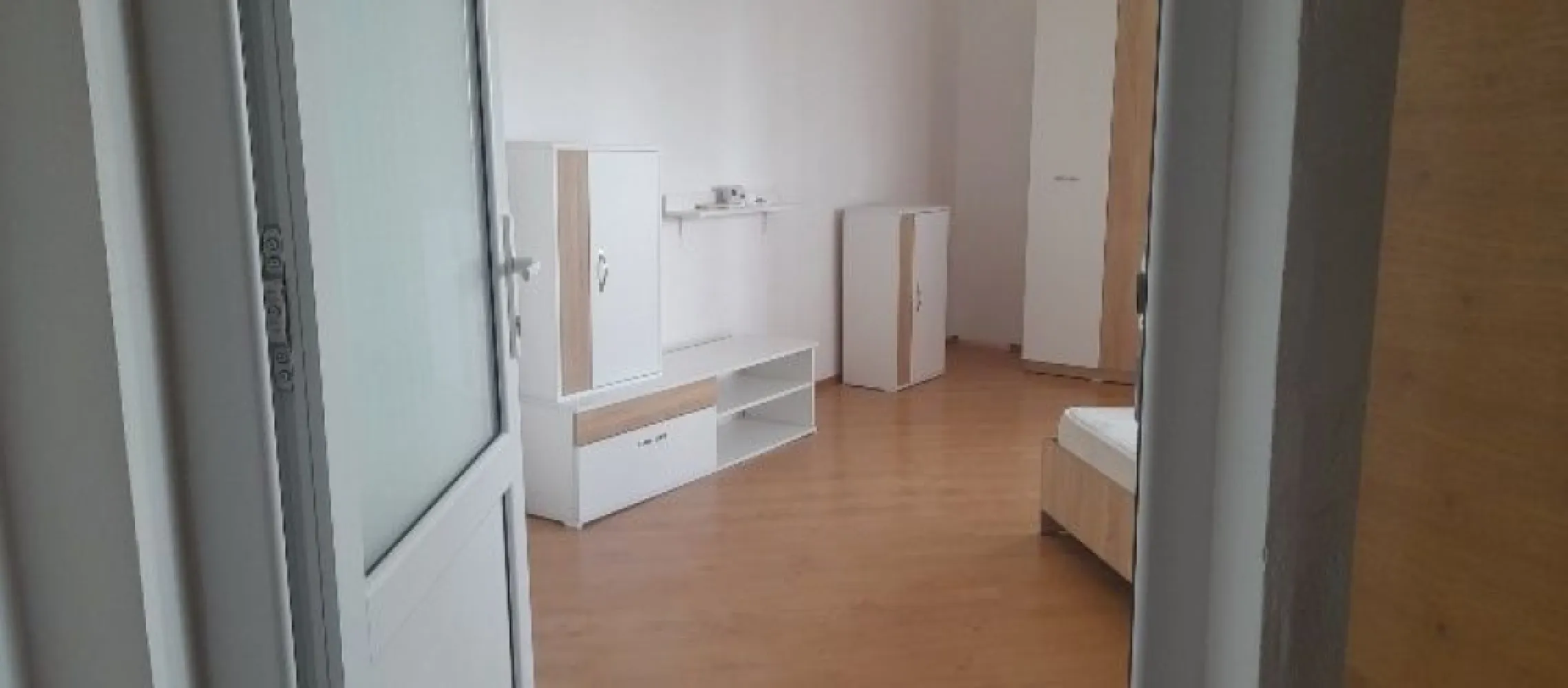 De vanzare apartament cu o cameră str. Brăilei, et. 7, 58.000 euro
