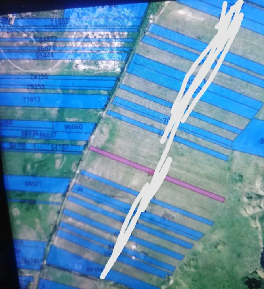 Teren extravilan sebes alba - Vând teren extravilan în Sebeș 3900mp cu deschidere 11.5m în zona salane dincolo de calea ferată paralel cu o carmangerie terenul este drept și plat ideal pentru investiție. Pentru detalii va rog să mă contactați telefonic la 0753471472&nbsp; }}