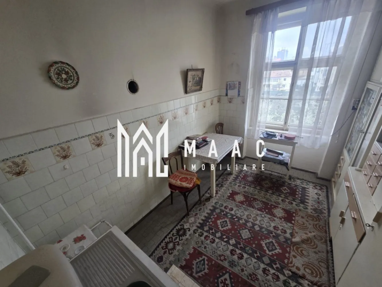 Apartament 2 camere DECOMANDAT 75 MPU Strada Rennes