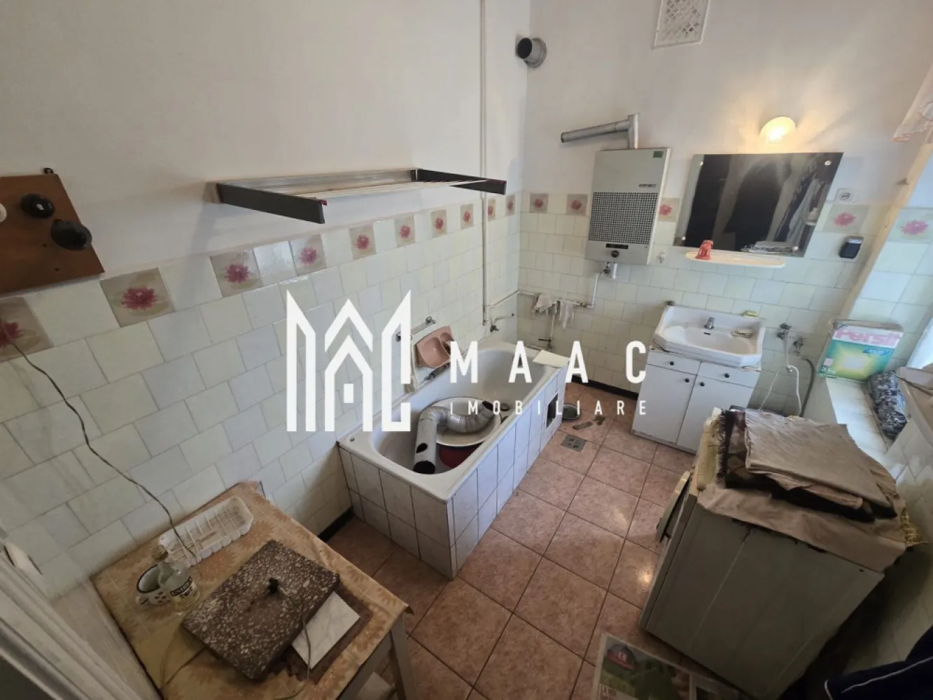 Apartament 2 camere DECOMANDAT 75 MPU Strada Rennes