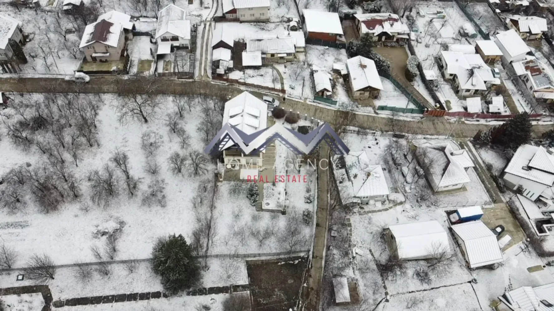 Vilă ultrafinisată cu panoramă superbă, teren 868 mp– Breaza