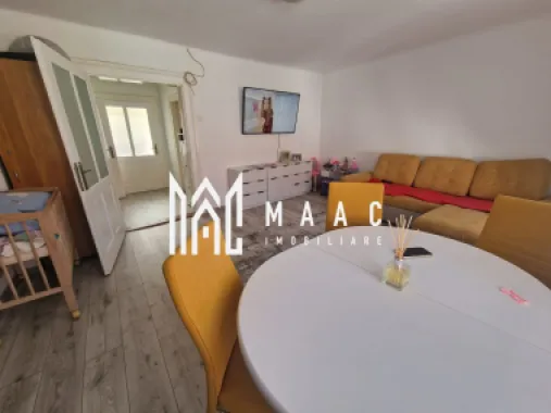 Apartament 3 camere curte privata zona Centrala