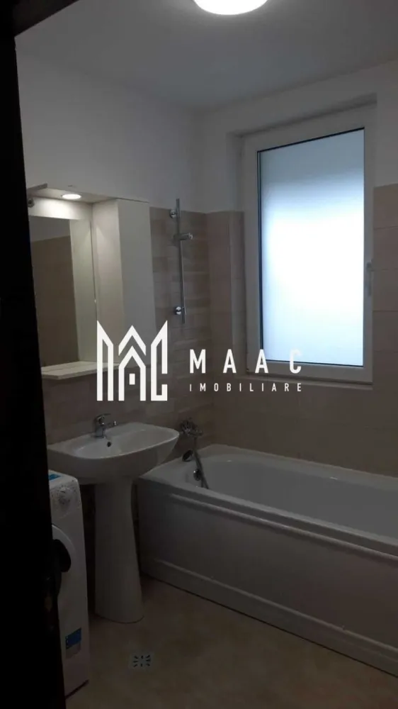 Apartament 1 cameră | Balcon | Parcare | Lacul lui Binder - MAAC Imobiliare vă propune spre închiriere un apartament cu 1 cameră, amplasat la etajul 2 al unui imobil nou din zona Lacul lui Binder, Țiglari. Apartamentul este compus din hol de acces, cameră cu zonă de gătit, acces pe balcon și vedere spre lac. Aferent - loc de parcare. Se percepe o garanție în cuantumul unei chirii lunare. Nu se acceptă animale de companie. Se predă mobilat/utilat. Pentru mai multe detalii, specificați că ați văzut anunțul cu ID: CP3006250. }}