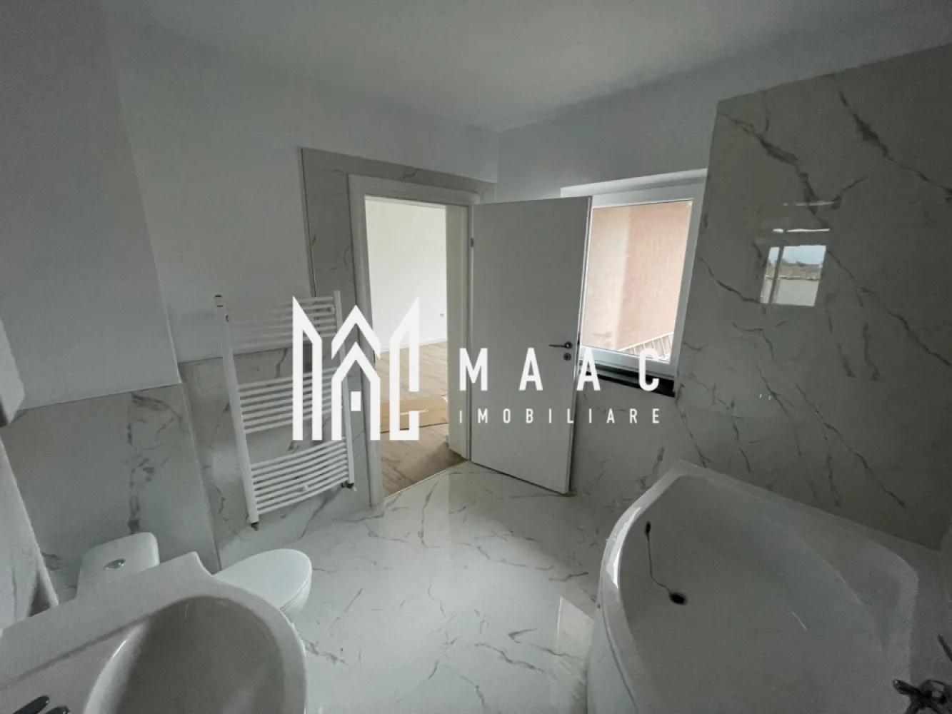 Penthouse 4 Camere Sebes Zona Kogalniceanu