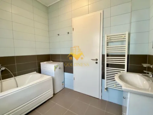 3 camere, Andrei Mureșanu, Calea Turzii, Constantin Brâncuși, Parcare