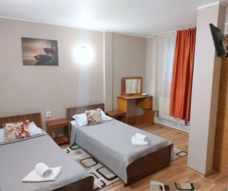 Pensiune de vânzare – Galați | Bariera Traian | 14 camere