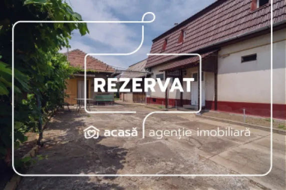 REZERVAT! Casa 5 camere - teren 688 mp - Parneava - COMISION 0
