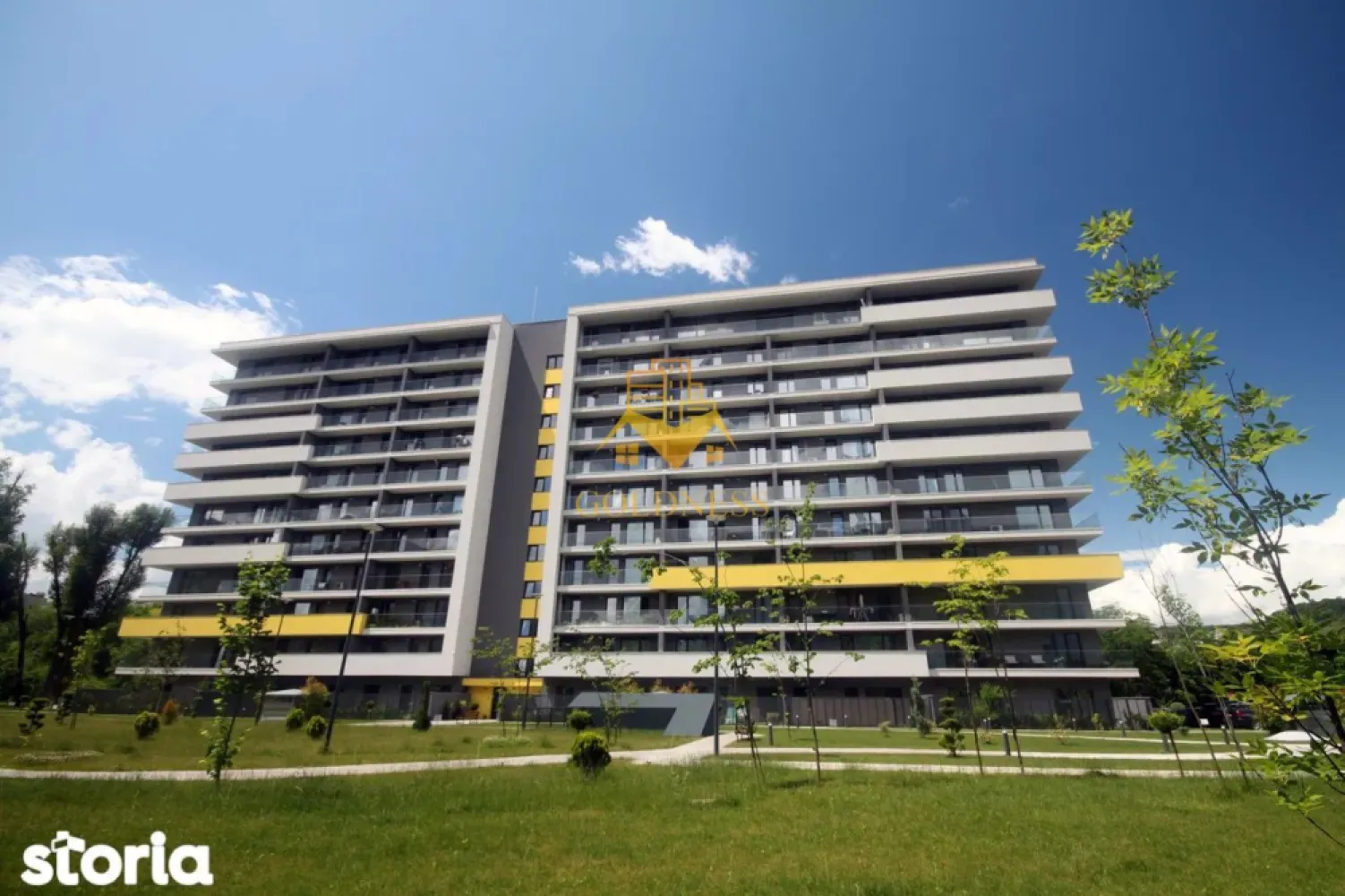 2 camere, premium, AC, garaj, bloc nou, Plopilor zona parcul Rozelor - GOLDNESS Imobiliare vă propune spre închiriere un apartament cu 2 camere open space, complet mobilat și utilat, la etajul 3 într-un imobil de etaje 10, în cartierul Plopilor. Apartamentul este compartimentat astfel: - dormitor cu pat matrimonial, dulap pentru haine, noptiere, TV - living cu bucatarie open-space bucătăria complet utilată, canapea extensibla, loc de servit masa, - baie cu cabina de dus, calorifer port prosop inox și dulap pentru depozitare. - terasa de 12 mp. Ansamblul detine cea mai mare gradina privata din oras (10.000 mp), privelistea oferind relaxarea necesara fiind departe de zgomotul strazii principale. Se află în apropierea stațiilor de transport în comun, magazine, restaurante, spații verzi, farmacii, etc. Dacă sunteți interesați de acest apartament și doriți să îl vizionați, dar și pentru alte oferte sau detalii nu ezitați să ne contactați telefonic sau prin e-mail - goldnessimobiliare@gmail.com. Vă stăm la dispoziție! }}