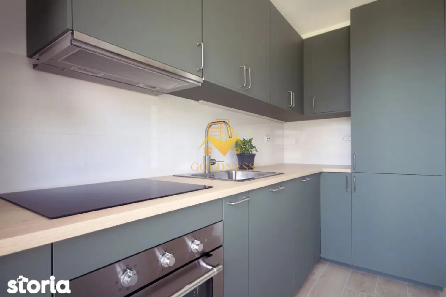 2 camere, premium, AC, garaj, bloc nou, Plopilor zona parcul Rozelor - GOLDNESS Imobiliare vă propune spre închiriere un apartament cu 2 camere open space, complet mobilat și utilat, la etajul 3 într-un imobil de etaje 10, în cartierul Plopilor. Apartamentul este compartimentat astfel: - dormitor cu pat matrimonial, dulap pentru haine, noptiere, TV - living cu bucatarie open-space bucătăria complet utilată, canapea extensibla, loc de servit masa, - baie cu cabina de dus, calorifer port prosop inox și dulap pentru depozitare. - terasa de 12 mp. Ansamblul detine cea mai mare gradina privata din oras (10.000 mp), privelistea oferind relaxarea necesara fiind departe de zgomotul strazii principale. Se află în apropierea stațiilor de transport în comun, magazine, restaurante, spații verzi, farmacii, etc. Dacă sunteți interesați de acest apartament și doriți să îl vizionați, dar și pentru alte oferte sau detalii nu ezitați să ne contactați telefonic sau prin e-mail - goldnessimobiliare@gmail.com. Vă stăm la dispoziție! }}