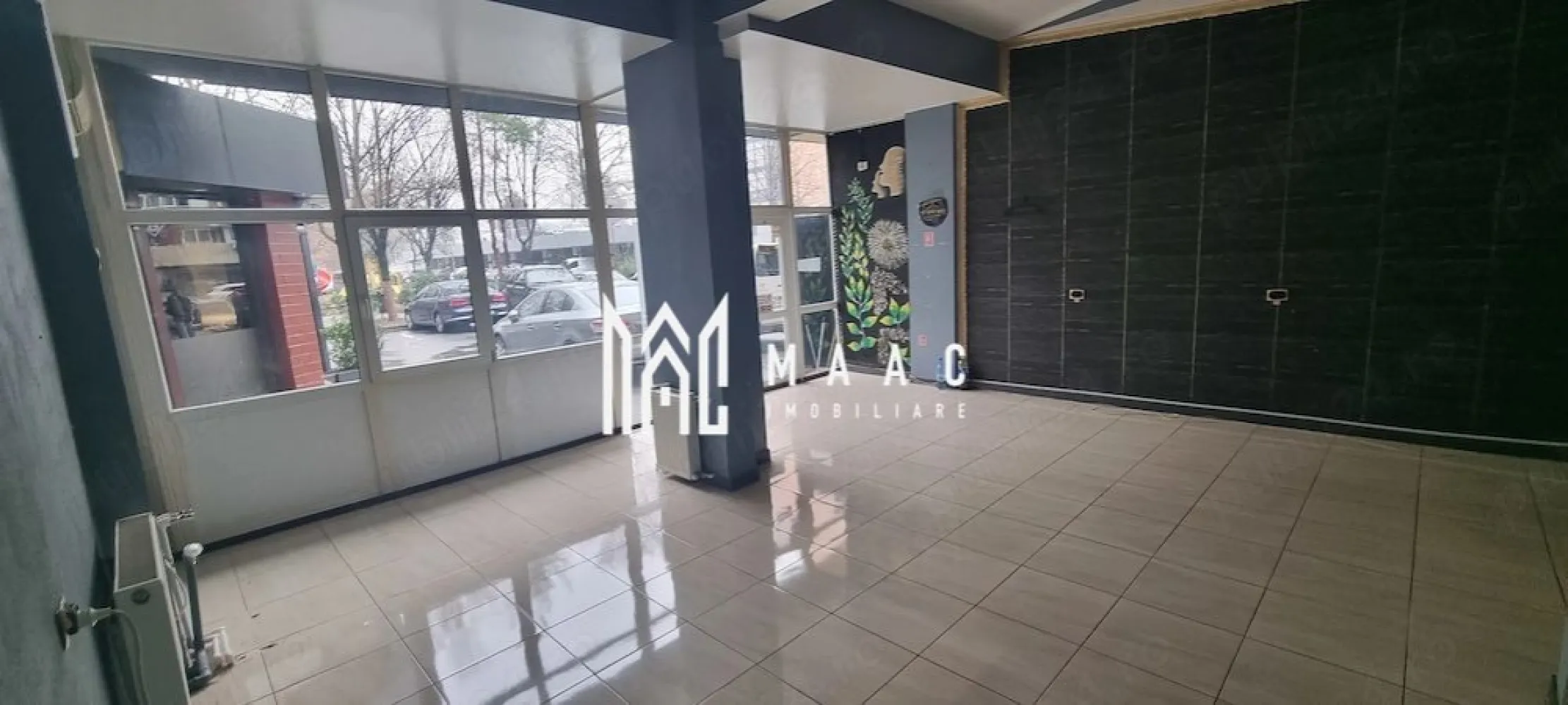 MAAC Imobiliare propune spre închiriere un spațiu comercial cu suprafața de 50 m - AAC Imobiliare propune spre închiriere un spațiu comercial cu suprafața de 50 mp, ideal pentru desfășurarea diverselor activități comerciale sau de servicii. Spațiul este eficient compartimentat și este compus din: zonă de vânzare / spațiu comercial birou grup sanitar Proprietatea oferă un mediu funcțional și ușor adaptabil, fiind potrivită pentru multiple tipuri de afaceri. Pentru mai multe informații sau pentru programarea unei vizionări, echipa MAAC Imobiliare vă stă cu plăcere la dispoziție!