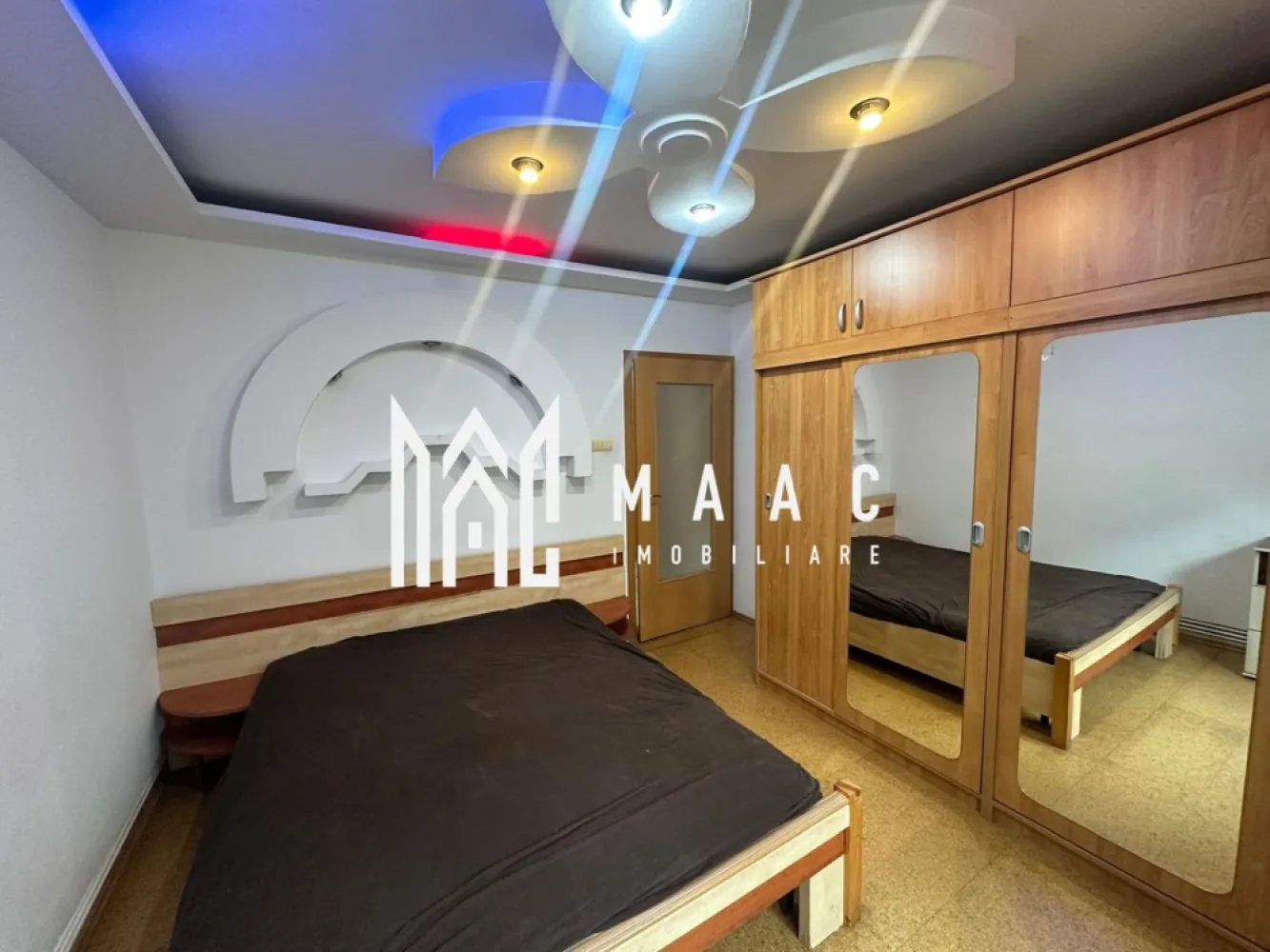 APARTAMENT 3 CAMERE I DECOMANDAT I MIHAI VITEAZUL