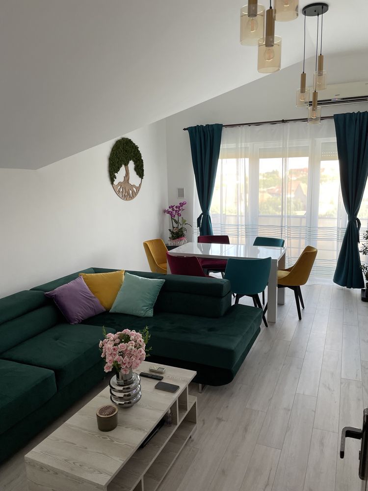 BRASADAS vinde ap 2 cam mobilat, recent renovat.