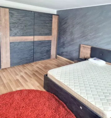 De inchiriat - apartament cu 3 camere în zona Gara - Centrul orașului