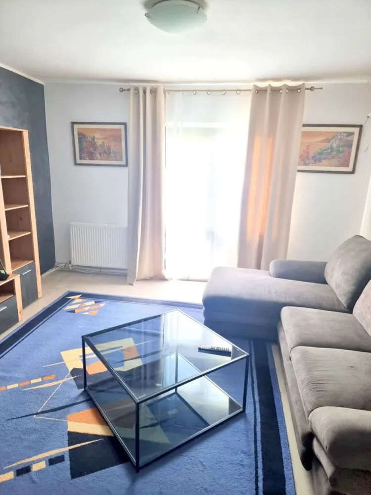 De inchiriat - apartament cu 3 camere în zona Gara - Centrul orașului