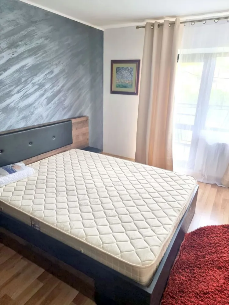 De inchiriat - apartament cu 3 camere în zona Gara - Centrul orașului