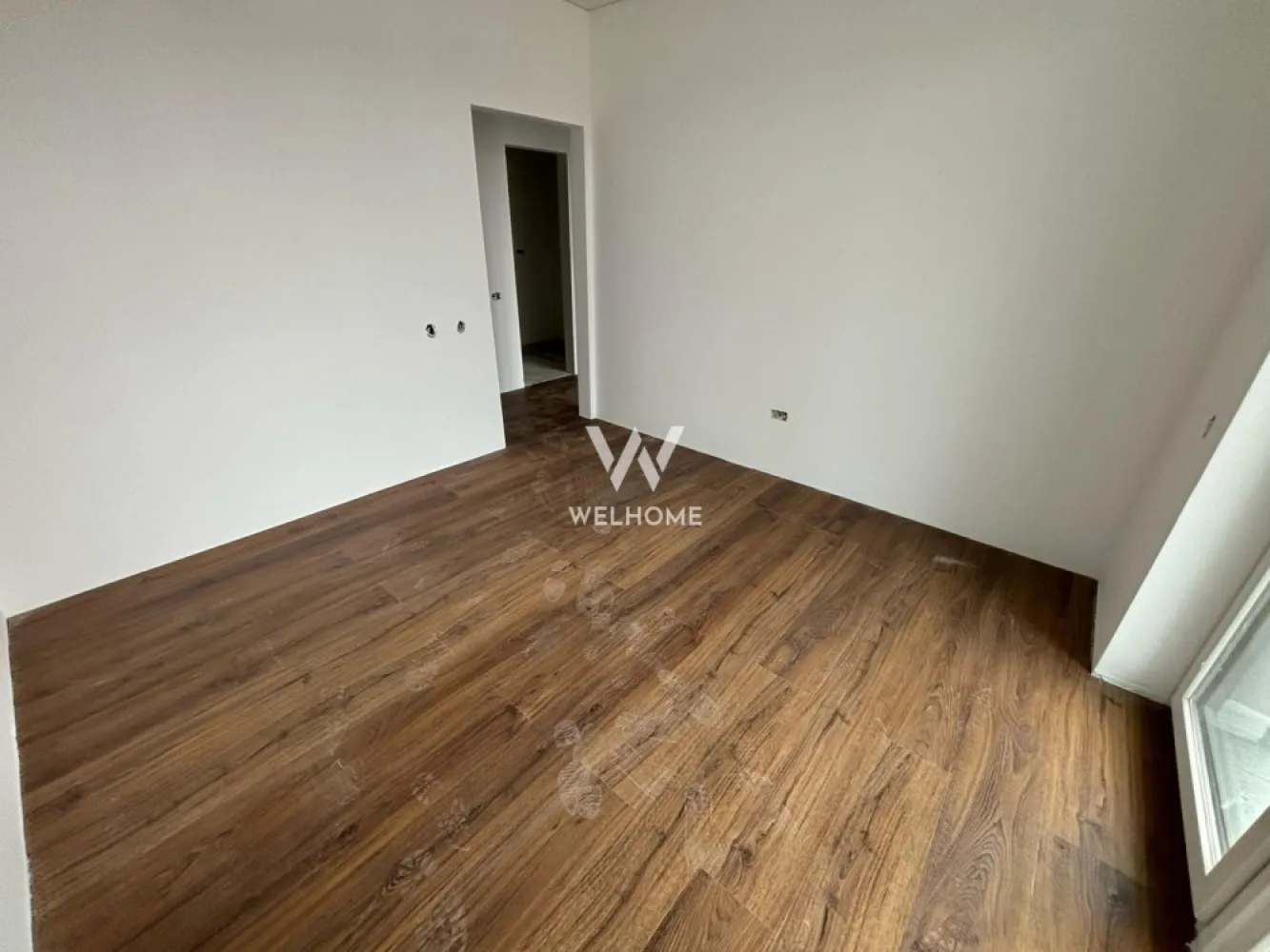 Apartament PREMIUM 3 camere cu GARAJ - zona Centrala