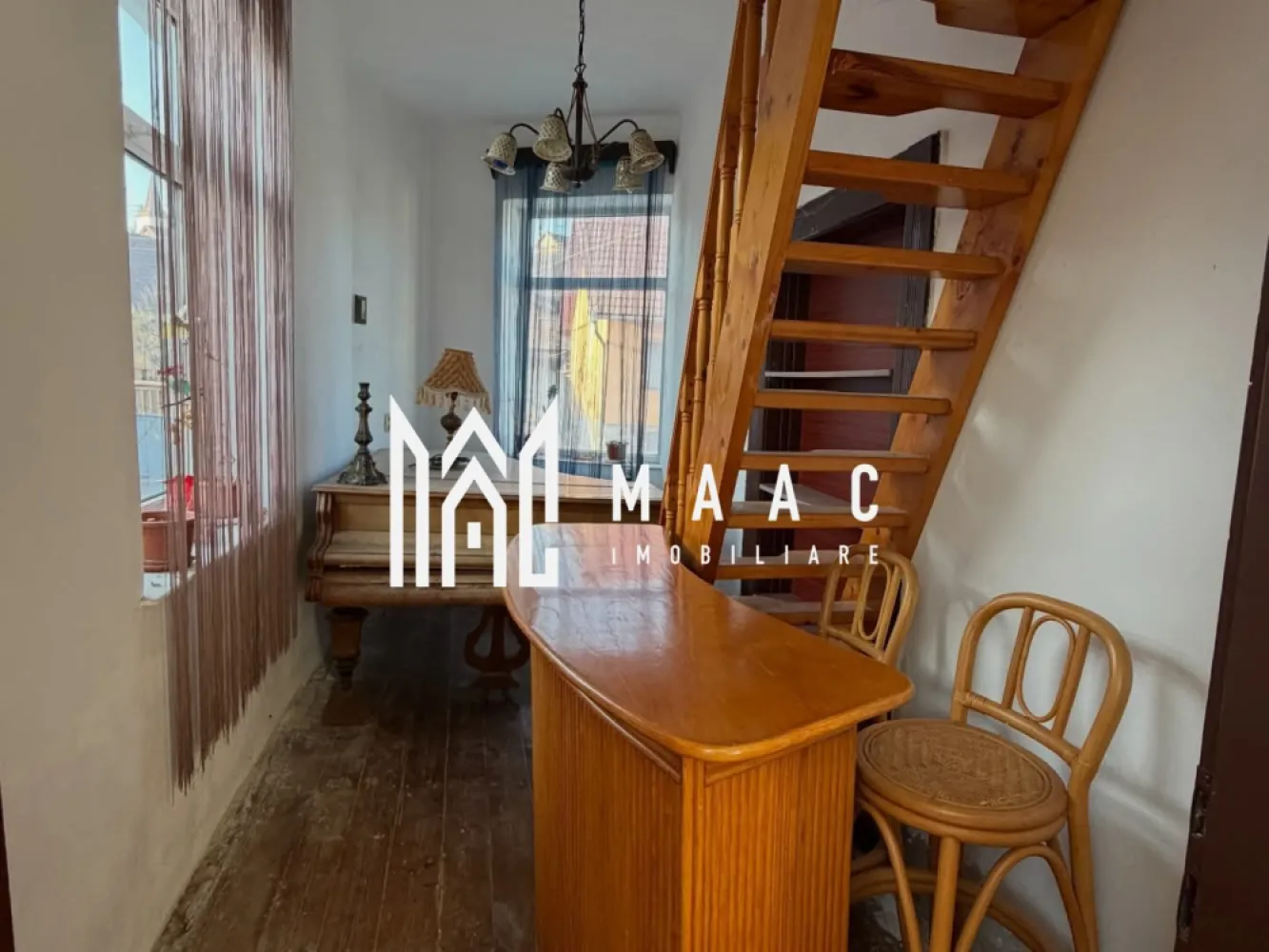 Casă individuală | 4 camere | 450 mp teren | Zonă centrală | Ocna Sibiului