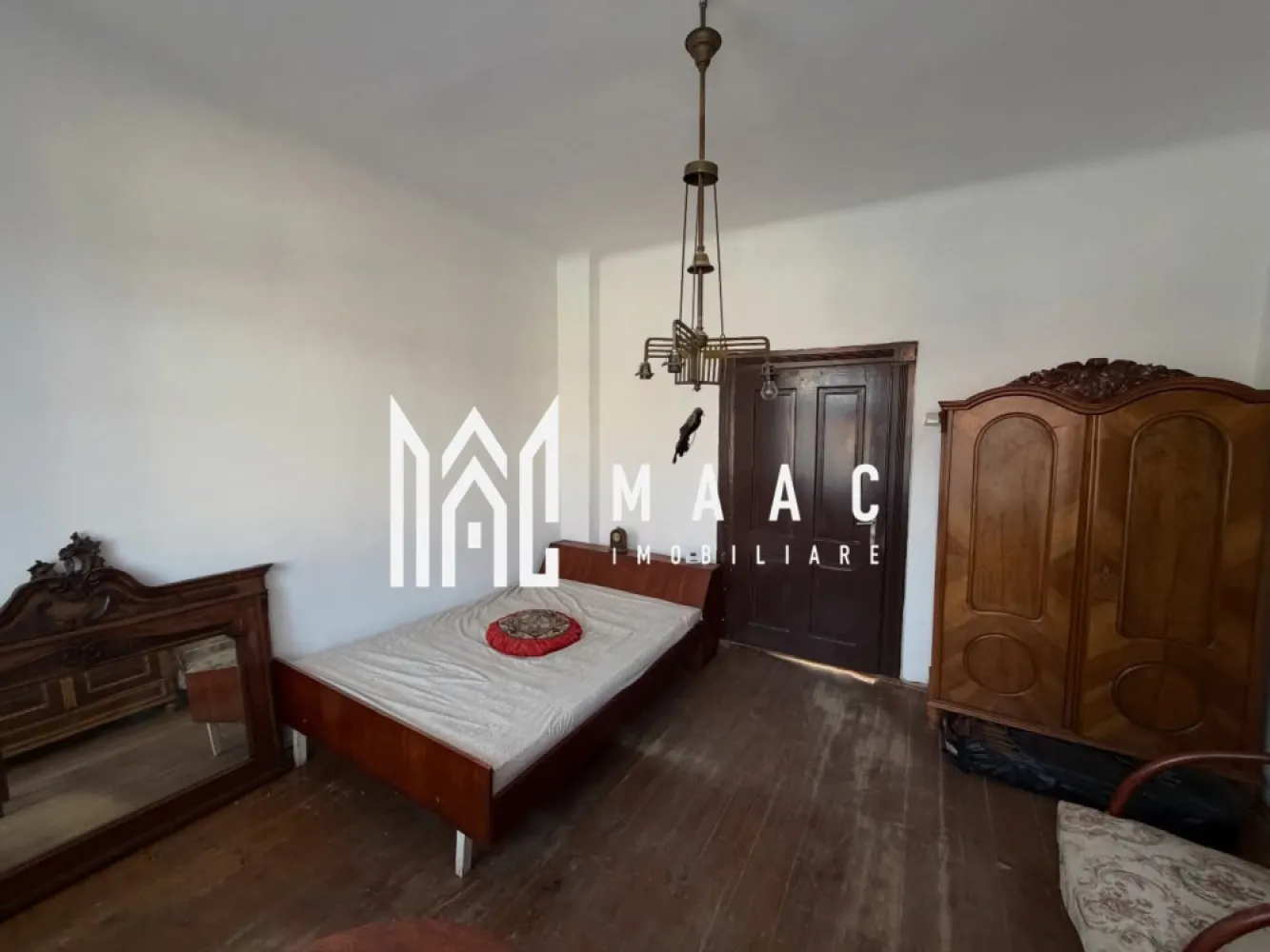 Casă individuală | 4 camere | 450 mp teren | Zonă centrală | Ocna Sibiului