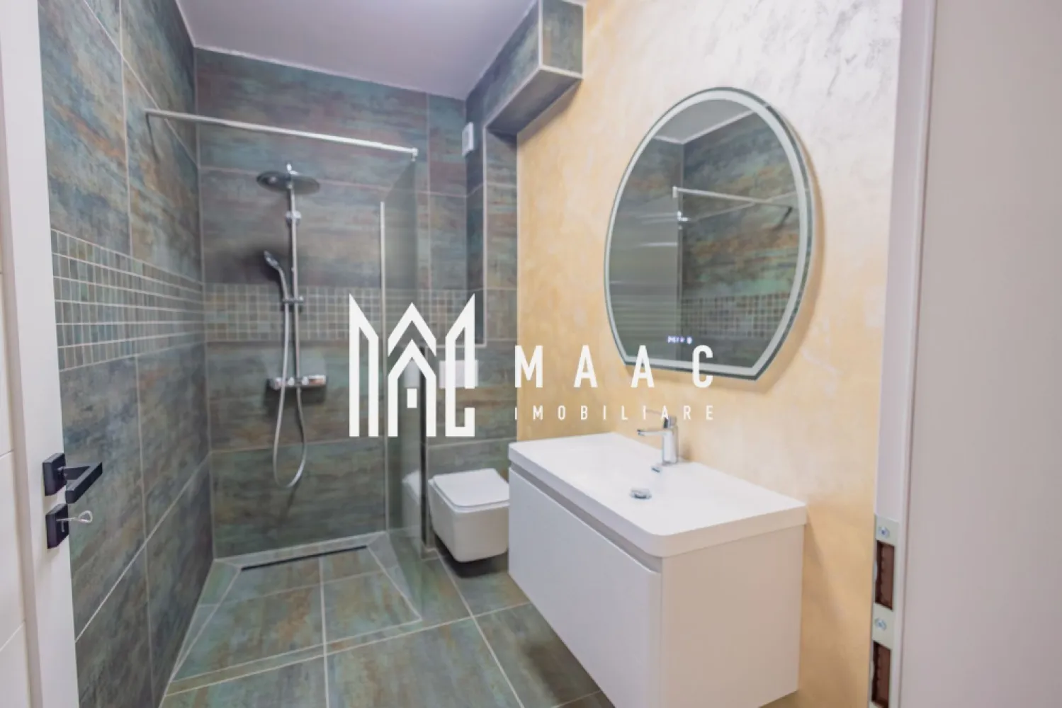 Penthouse | 4 camere | Balcon | Parcare | Terasa | D. Stanca