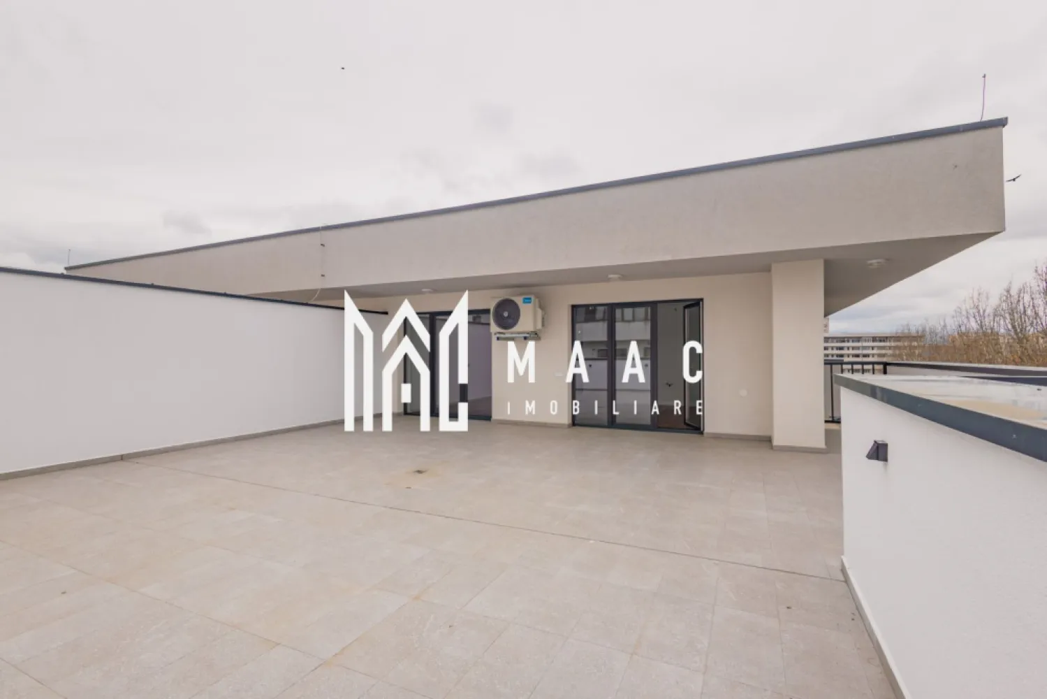 Penthouse | 4 camere | Balcon | Parcare | Terasa | D. Stanca
