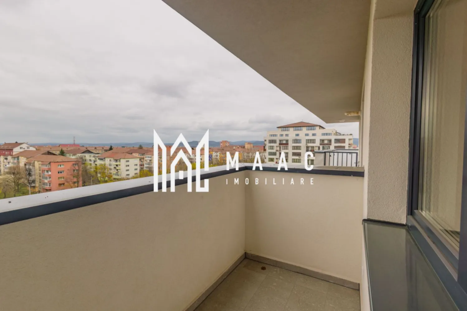 Penthouse | 4 camere | Balcon | Parcare | Terasa | D. Stanca