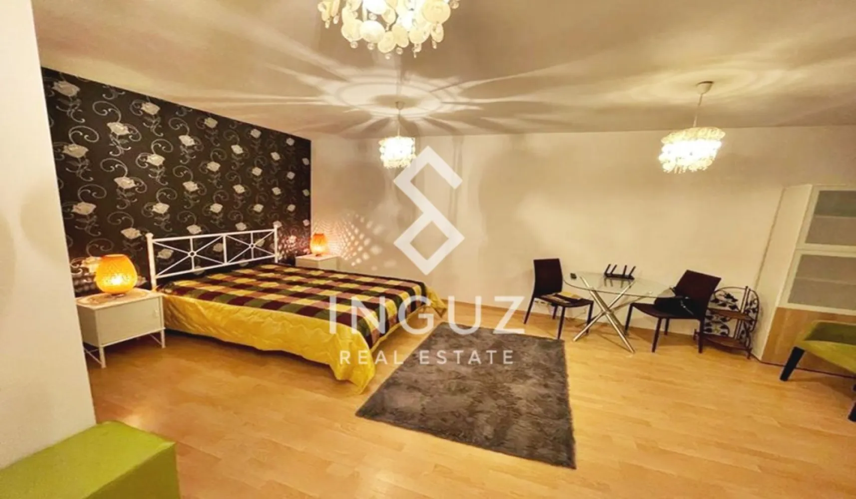 Garsonieră de închiriat | Doamna Ghica – Planorama, București - Garsonieră de închiriat | Doamna Ghica – Planorama, București Preț: 375 € Comision agenție: 50% Locație: Doamna Ghica – Planorama, Sector 2 Acces rapid către zona Ștefan cel Mare și mijloace de transport Detalii proprietate: Tip: garsonieră Suprafață: 35 m² Compartimentare: decomandat Etaj: 9 / 15 An construcție: 2011 Disponibilă din: 01.04.2026 Încălzire: centrală termică proprie Dotări: Complet mobilată și utilată Aer condiționat Mașină de spălat Plită + cuptor + microunde Frigider TV Dressing separat Informații bloc: Pază 2 lifturi Bloc izolat termic Stații de autobuz la 2 minute Descriere: Garsonieră situată în complexul Planorama Doamna Ghica, într-un bloc modern construit în 2011. Locuința este complet mobilată și utilată, oferind un spațiu confortabil și bine organizat, ideal pentru o persoană sau un cuplu. Condiții: Contract minim 1 an Garanție: 1.5 luni Inguz Real Estate 📱 +40 774 017 567 (WhatsApp) ✉️ info.inguzrealestate.com }}